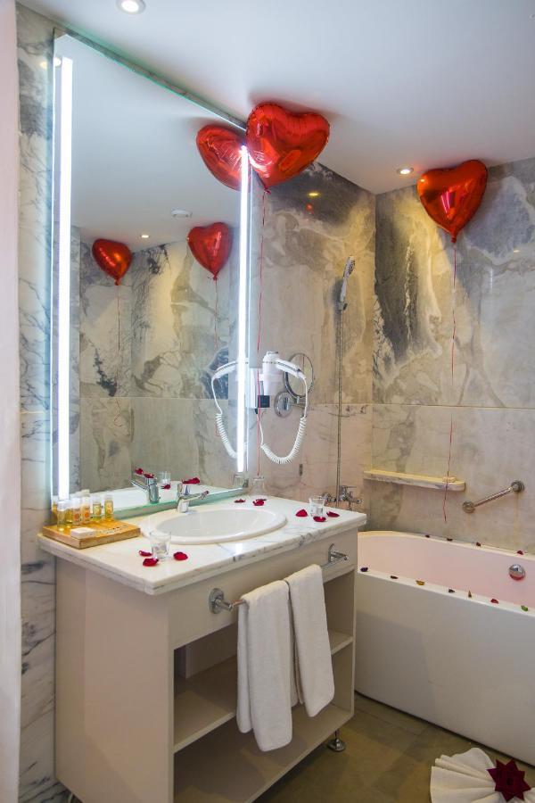 Mandarin Palace Hotel & Spa Tanger Zewnętrze zdjęcie Bathroom