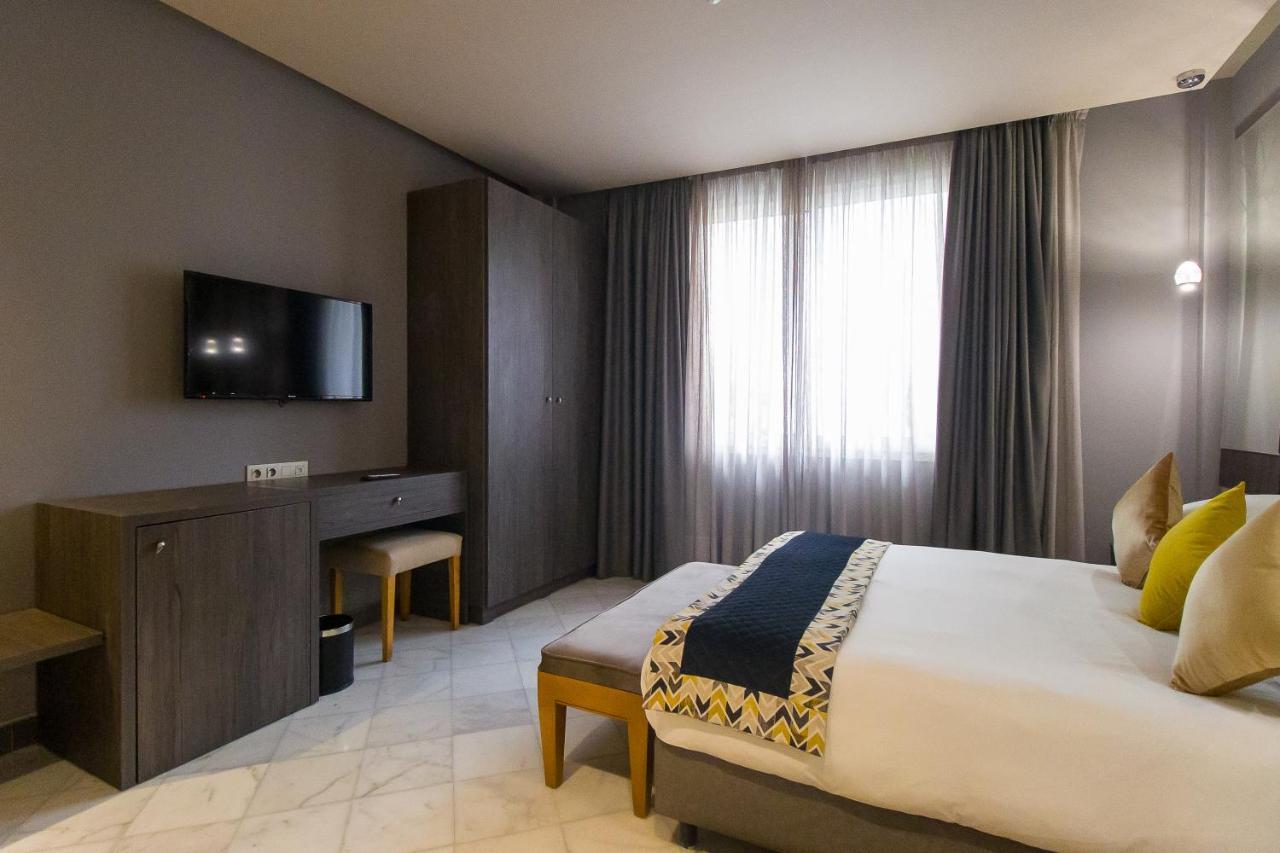Mandarin Palace Hotel & Spa Tanger Zewnętrze zdjęcie A room at the hotel
